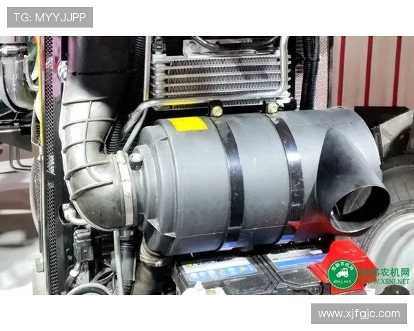 挖掘机空气滤芯自洁系统原理